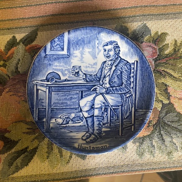 Vintage Enoch Wedgwood Character Collectable Plate 4" Huntsman Trinket (CG) - Picture 2 of 5